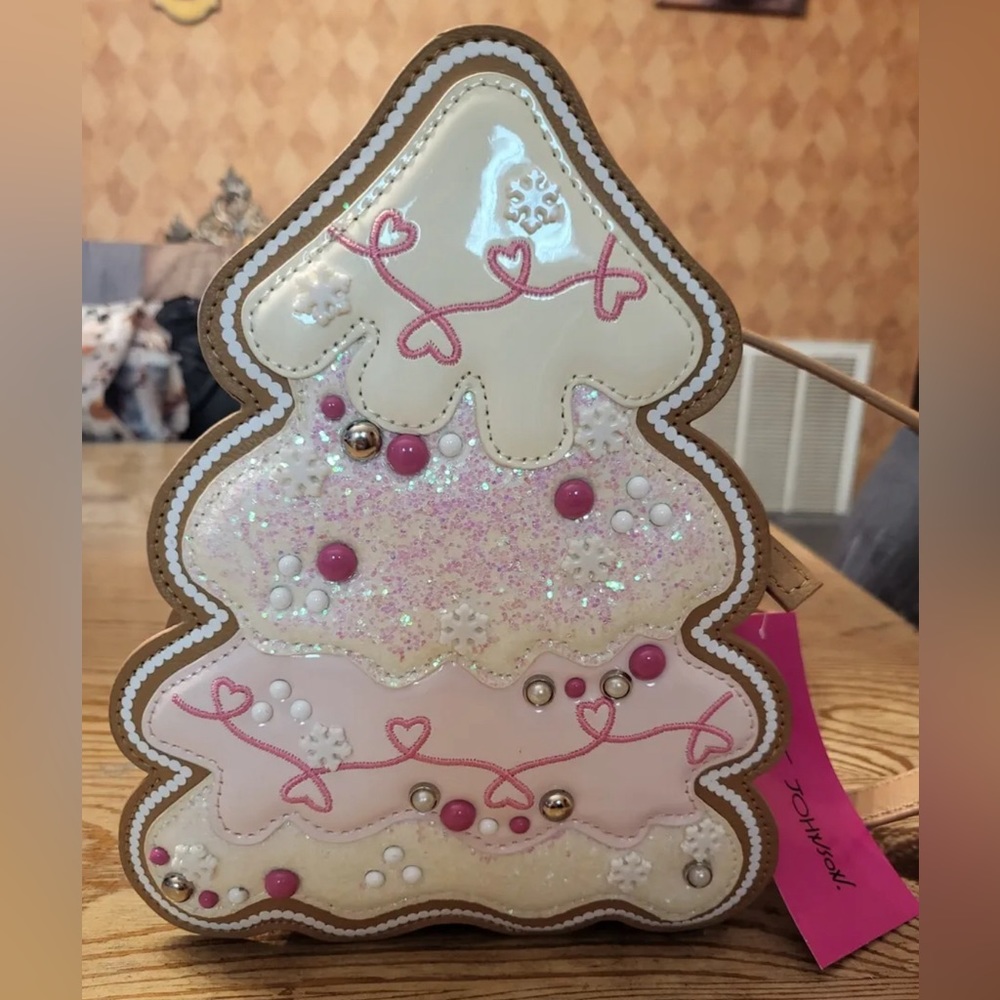 Betsey Johnson Kitsch Christmas Tree Cookie Crossbody Purse XOCOOKIE Pink NWT